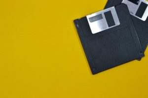 Addio ai Floppy Disk anche da parte del dipartimento di difesa. Credits: mic.com