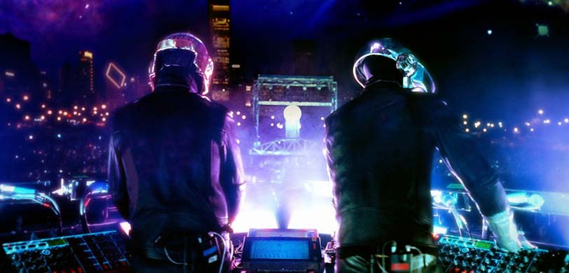 I Daft Punk durante un'esibizione. Fonte: Vivid Seats