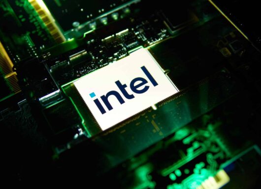 Intel 2 nm e 1.8 nm, è guerra ai chip Samsung e TSMC