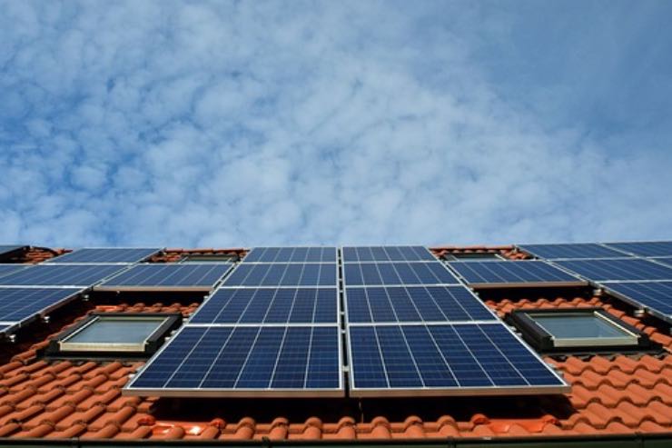 Decisão sobre painéis fotovoltaicos proíbe sua casa