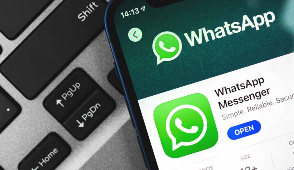 WhatsApp telefono e PC