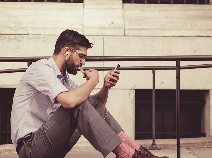 Ragazzo con smartphone